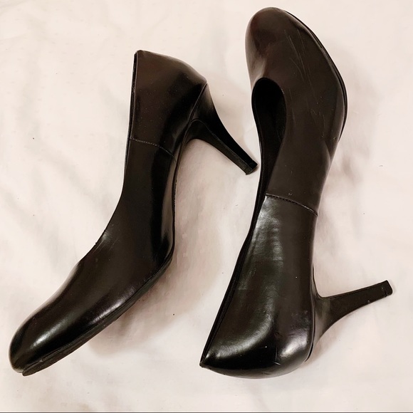 Comfort Plus Black Classic Pumps (WIDE WIDTH)